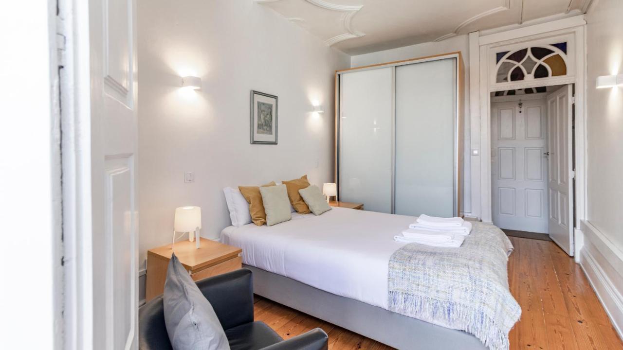 Porto 61 - Bright 2Br W/ Balcony By Lovelystay Dış mekan fotoğraf