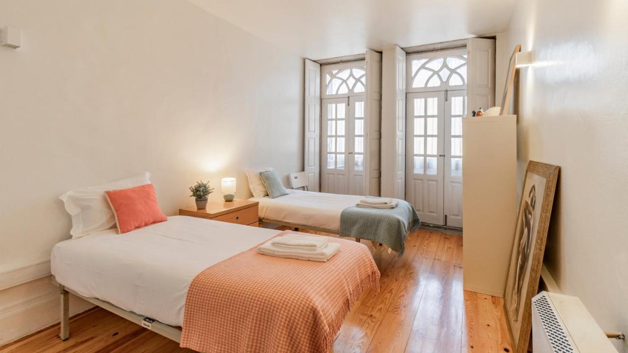 Porto 61 - Bright 2Br W/ Balcony By Lovelystay Dış mekan fotoğraf